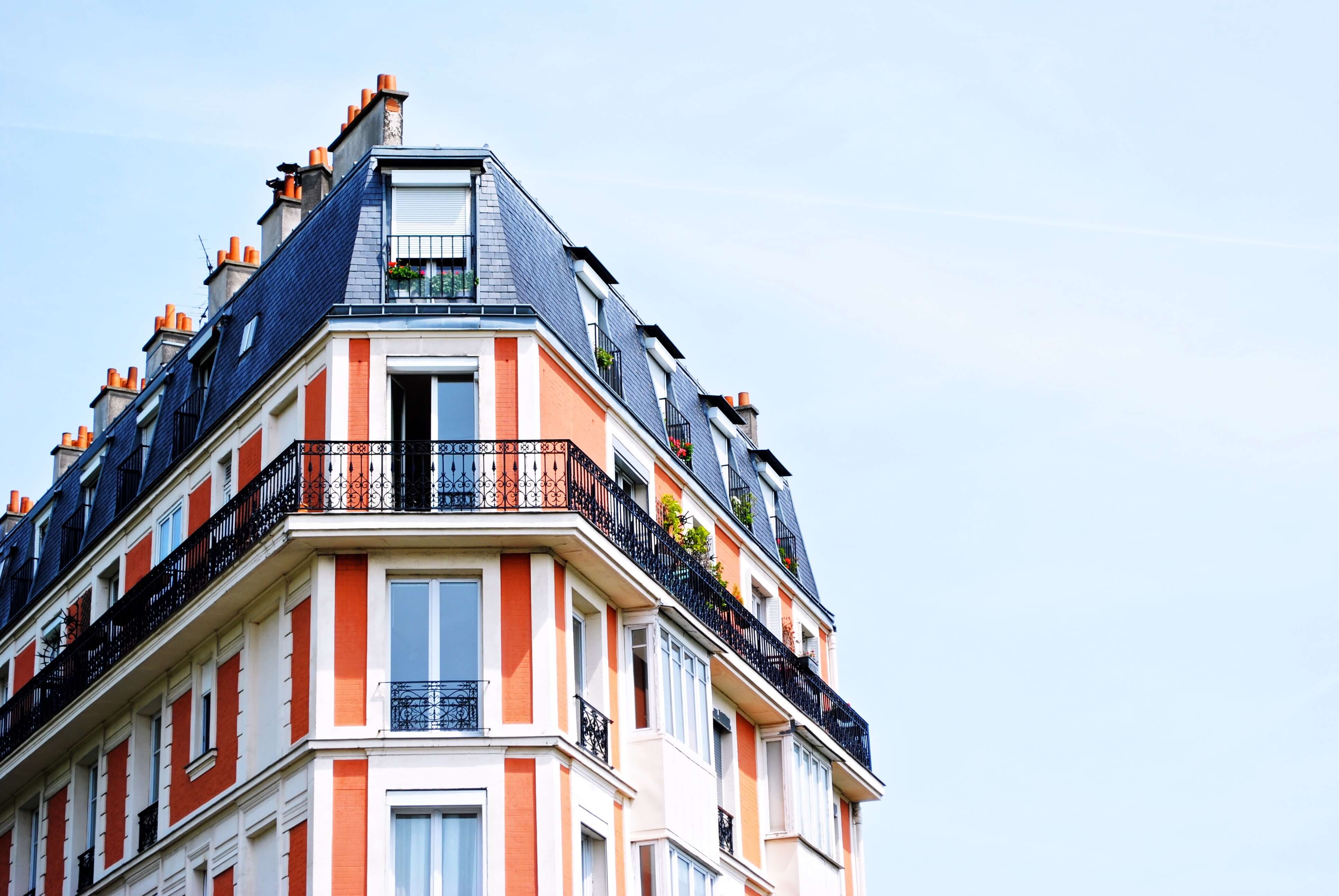 How it is done in the real estate business within France